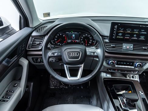Used 2023 Audi Q5 2.0T Premium w/ Convenience Package AWD/4WD image 14