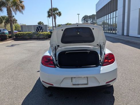 Used 2015 Volkswagen Beetle 1.8T image 7