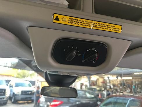 Used 2017 Ford Transit 350 XL RWD image 17