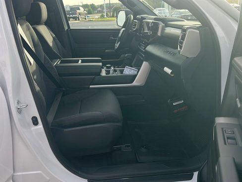 New 2026 Toyota Tundra SR5 AWD/4WD image 13