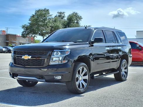 Used 2020 Chevrolet Tahoe LT w/ Off-Road Package AWD/4WD image 3