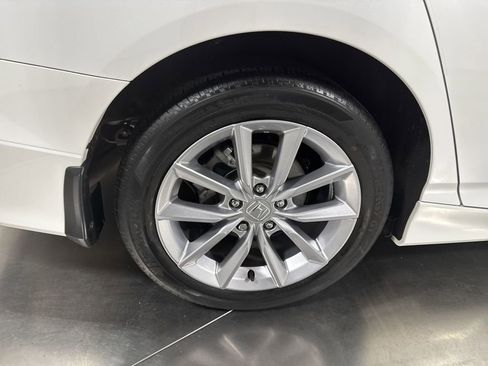 Used 2022 Honda Accord LX image 14