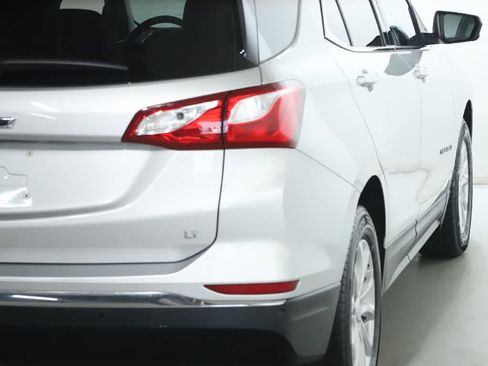 Used 2020 Chevrolet Equinox LT w/ Driver Convenience Package FWD image 47