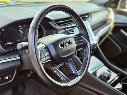 Used 2021 Jeep Grand Cherokee L Laredo image 20