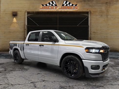 New 2026 RAM 1500 Big Horn AWD/4WD image 12