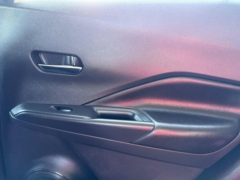 Used 2019 Nissan Kicks SR w/ SR Premium Package image 15