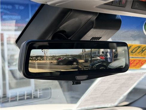 Used 2018 Cadillac Escalade ESV Luxury RWD image 58