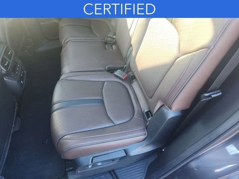 Used 2023 Honda Pilot Elite image 13