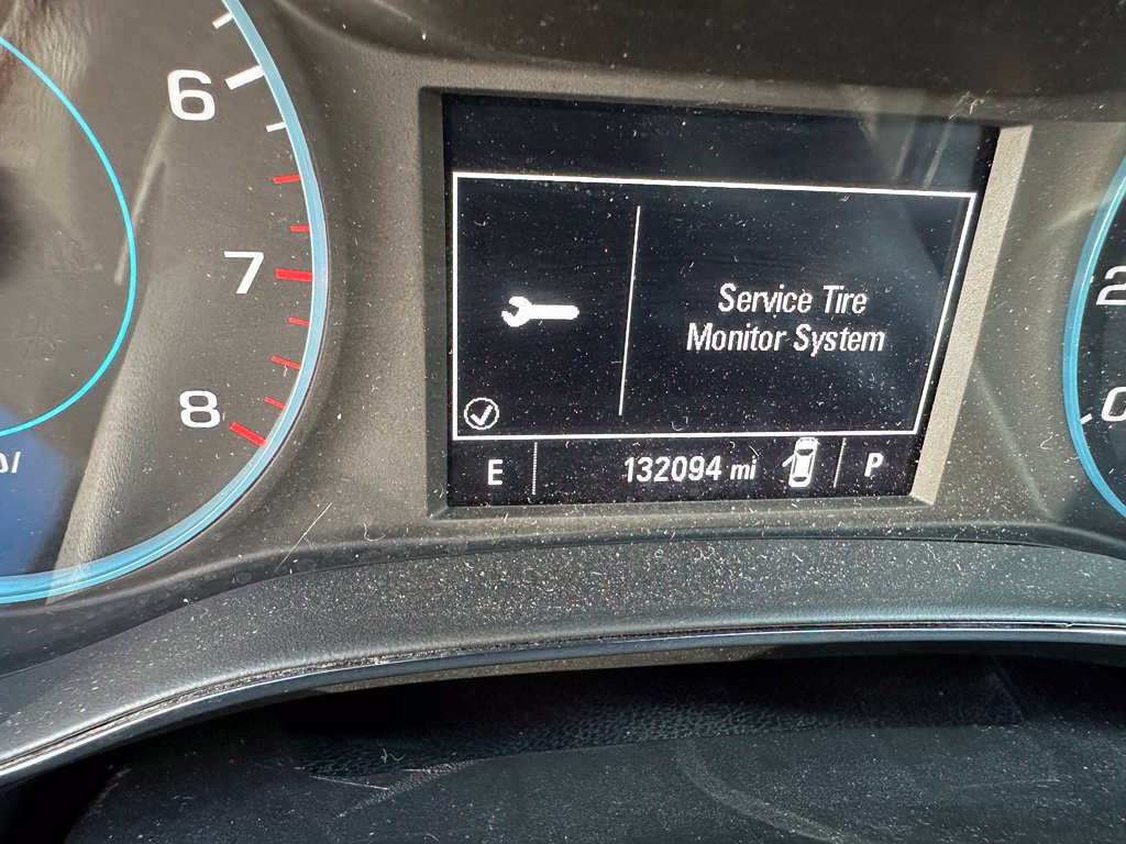 Used 2016 Chevrolet Cruze LT FWD image 15