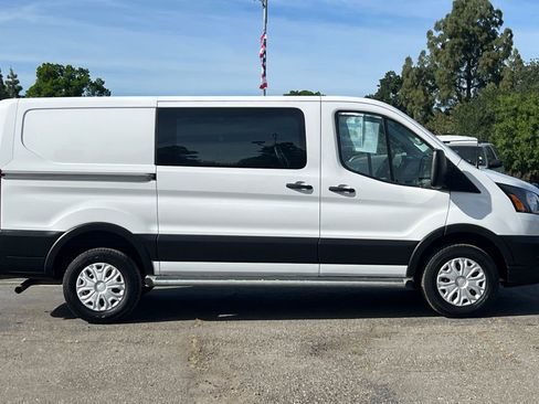 Used 2024 Ford Transit 250 Low Roof w/ Exterior Upgrade Package RWD image 3