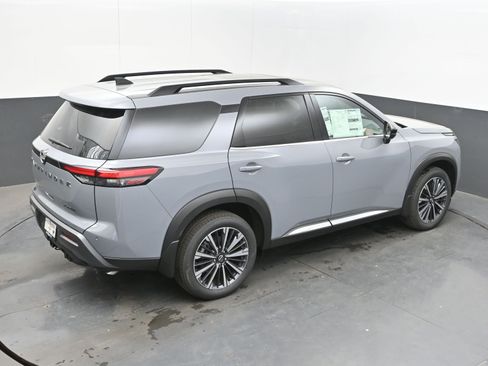 New 2026 Nissan Pathfinder Platinum FWD image 38