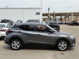 Used 2021 Nissan Kicks S image 3