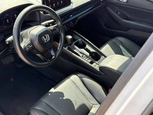 Used 2023 Honda Accord EX-L image 4