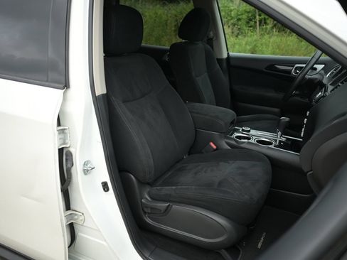Used 2015 Nissan Pathfinder SV FWD image 53