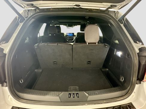 Used 2025 Ford Explorer Platinum w/ LUX Leather Package image 32