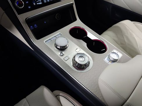 Used 2025 Genesis GV80 3.5T Prestige image 39