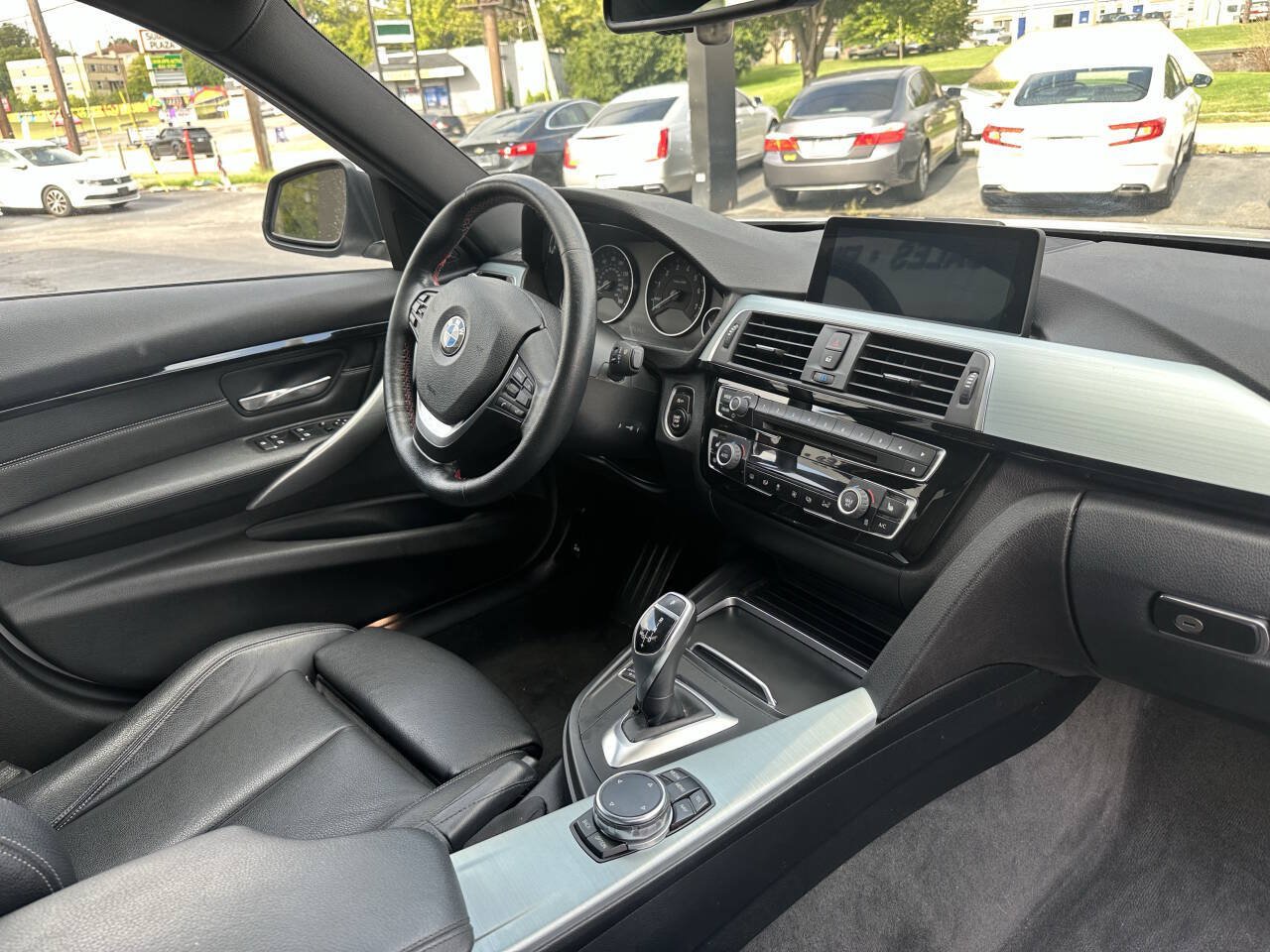 Used 2016 BMW 328i xDrive Sedan w/ Premium Package AWD/4WD image 13