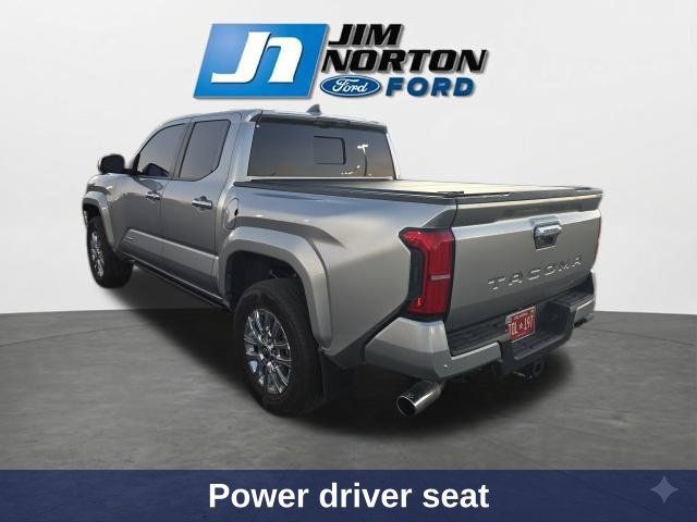 Used 2025 Toyota Tacoma Limited AWD/4WD image 7