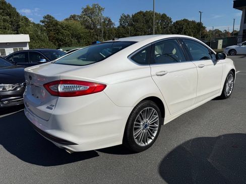 Used 2015 Ford Fusion SE w/ Equipment Group 202A image 4