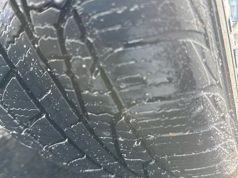 Used 2012 MAZDA MAZDA5 Sport image 11