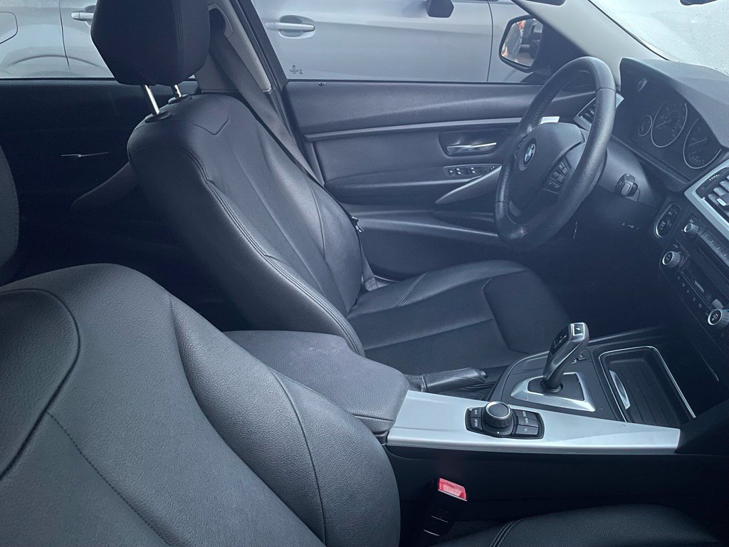 Used 2012 BMW 328i Sedan RWD image 8