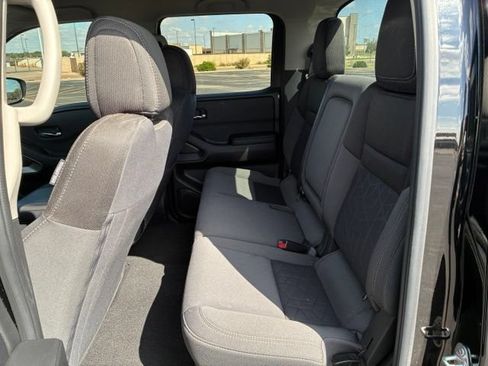 Certified 2025 Nissan Frontier SV AWD/4WD image 17