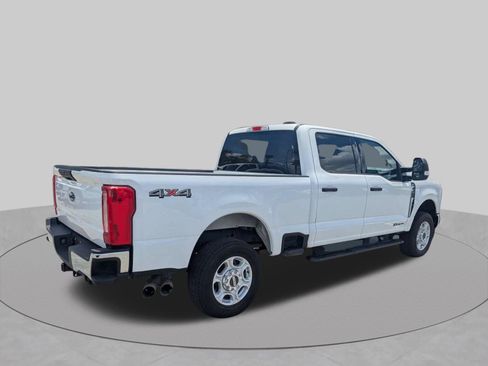 Used 2026 Ford F250 XLT AWD/4WD image 4