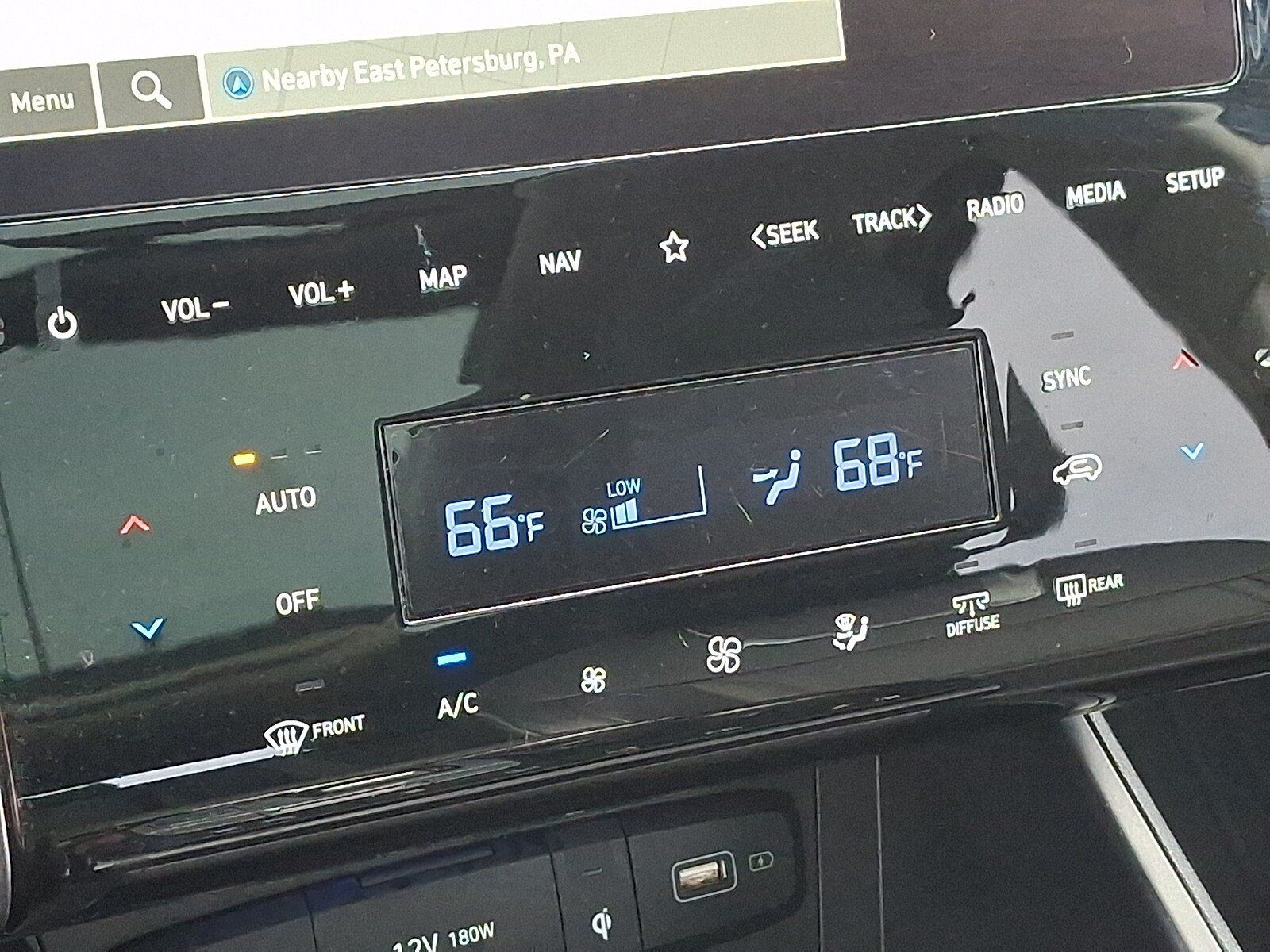 Certified 2023 Hyundai Tucson Limited AWD/4WD image 17