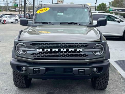 Used 2025 Ford Bronco Badlands AWD/4WD image 8