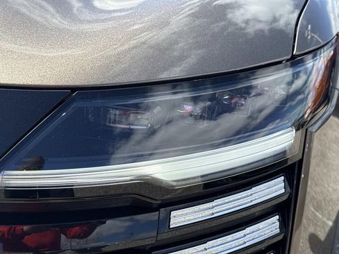 Used 2025 Nissan Kicks S image 10