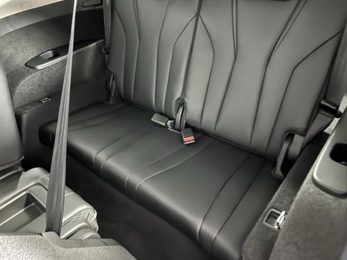 Used 2025 Acura MDX w/ Technology Package image 27