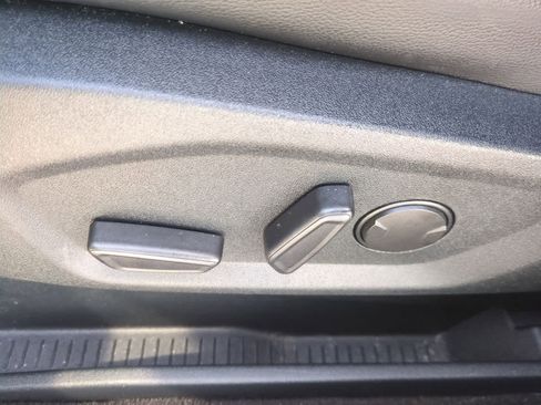 Used 2020 Ford Edge SEL w/ Convenience Package image 15