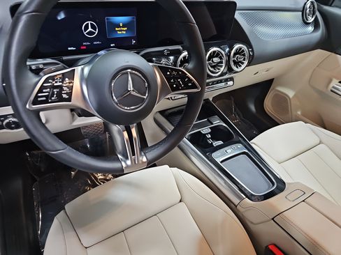 Certified 2026 Mercedes-Benz GLA 250 image 18