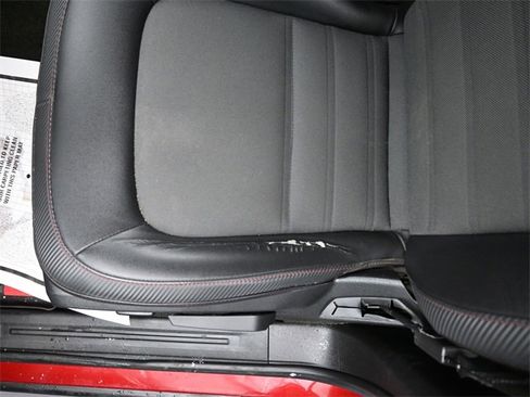 Used 2018 GMC Canyon All Terrain image 12