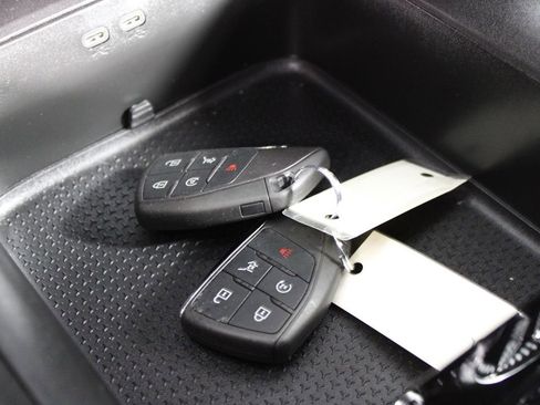 Used 2024 Chevrolet Blazer EV LT image 21