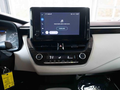 Used 2024 Toyota Corolla LE image 17