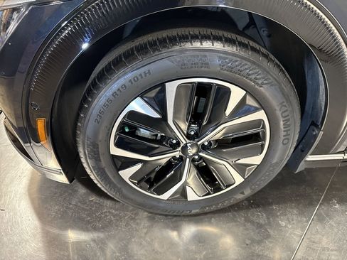 Used 2024 Kia EV6 Wind w/ Wind Technology Package image 10