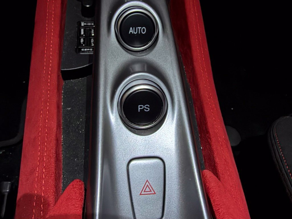 Used 2020 Ferrari F8 Tributo RWD image 37