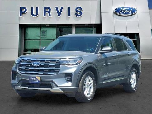 Certified 2025 Ford Explorer Active AWD/4WD image 1