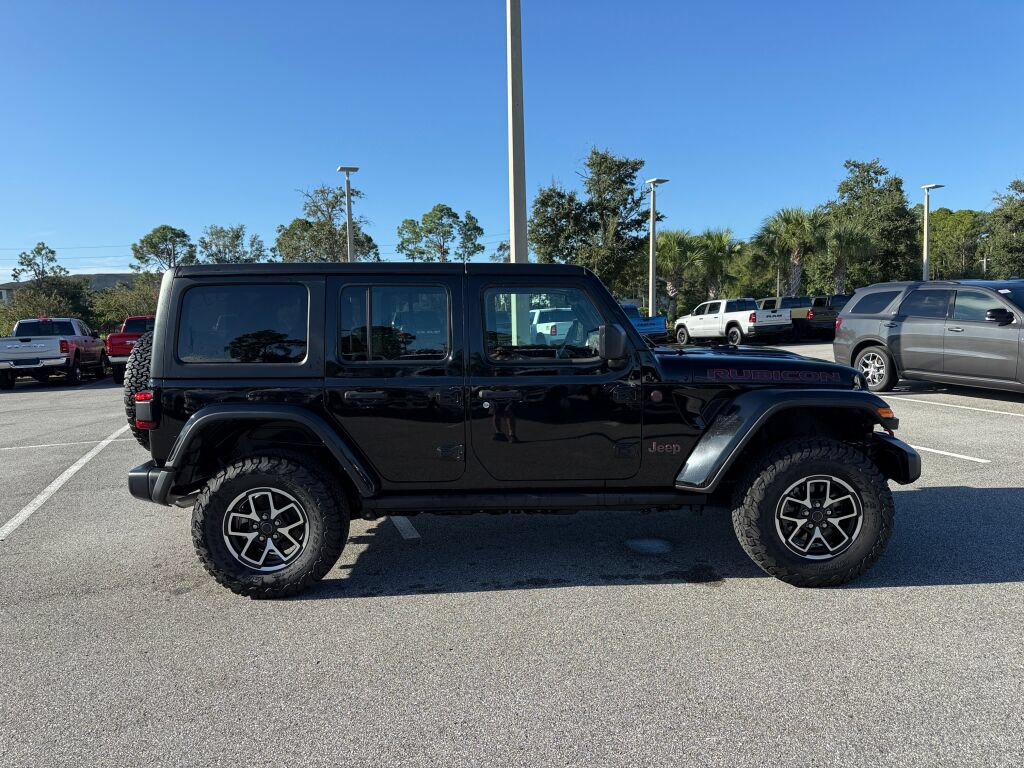 Used 2026 Jeep Wrangler Unlimited Rubicon w/ Technology Group AWD/4WD image 2