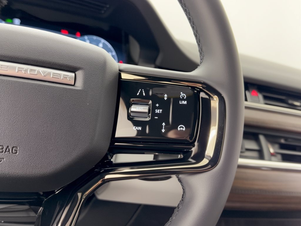 New 2026 Land Rover Range Rover Evoque Hoxton AWD/4WD image 19