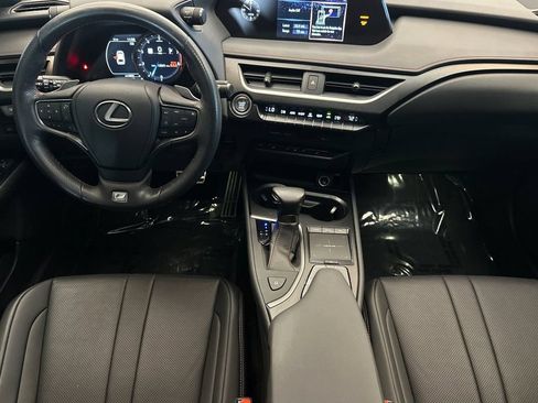 Used 2019 Lexus UX 200 F Sport w/ F Sport Premium Package FWD image 13