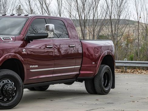 Used 2019 RAM 3500 Limited image 7