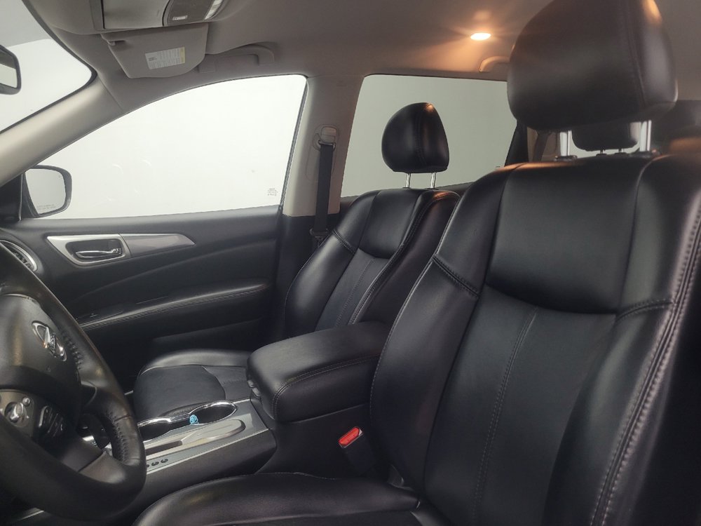 Used 2020 Nissan Pathfinder SL FWD image 17