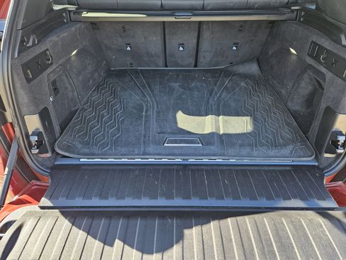 Used 2025 BMW X5 xDrive50e w/ Executive Package image 32