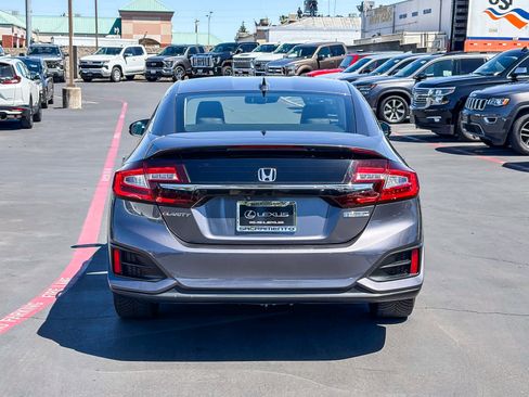 Used 2020 Honda Clarity Plug-In Hybrid image 3
