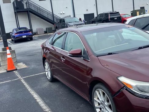 Used 2013 Toyota Avalon Limited FWD image 2