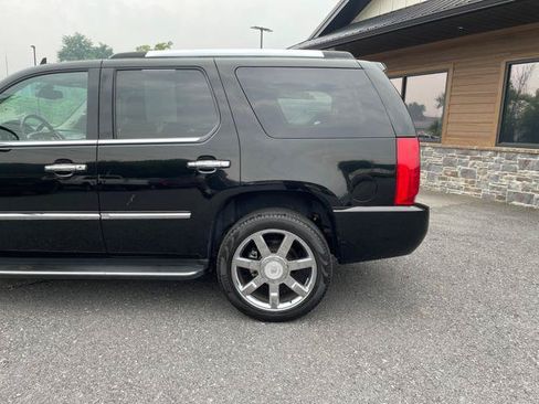 Used 2008 Cadillac Escalade AWD image 4