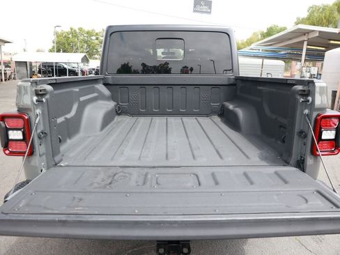 Used 2021 Jeep Gladiator Sport AWD/4WD image 38