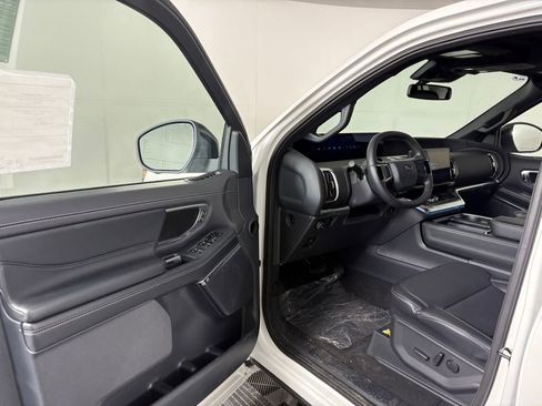 New 2026 Ford Expedition Platinum AWD/4WD image 13